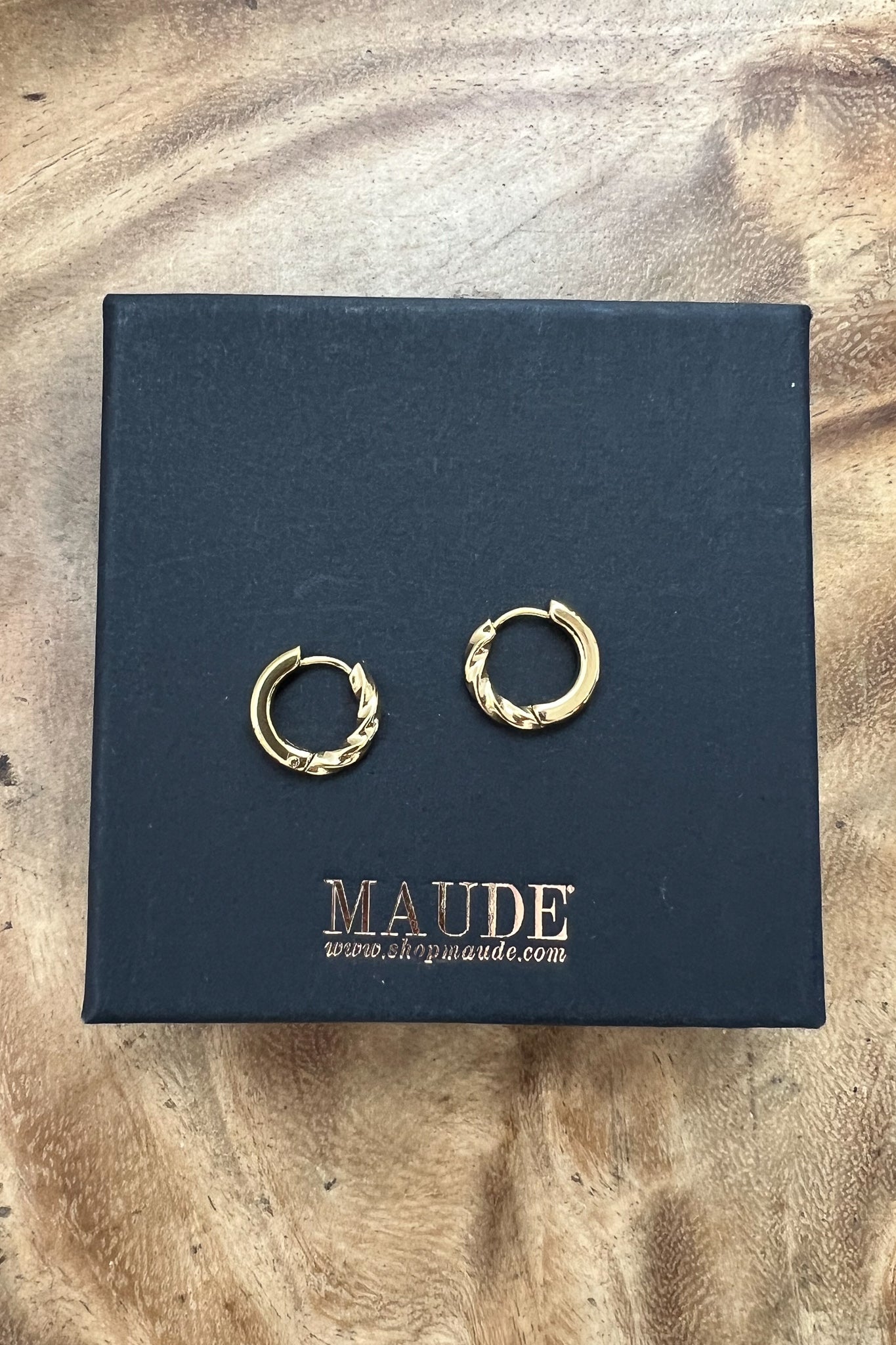 18K Half Twist Baby Hoop Earrings