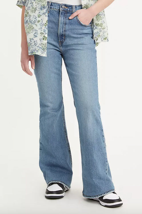 levi's mid rise flare jeans