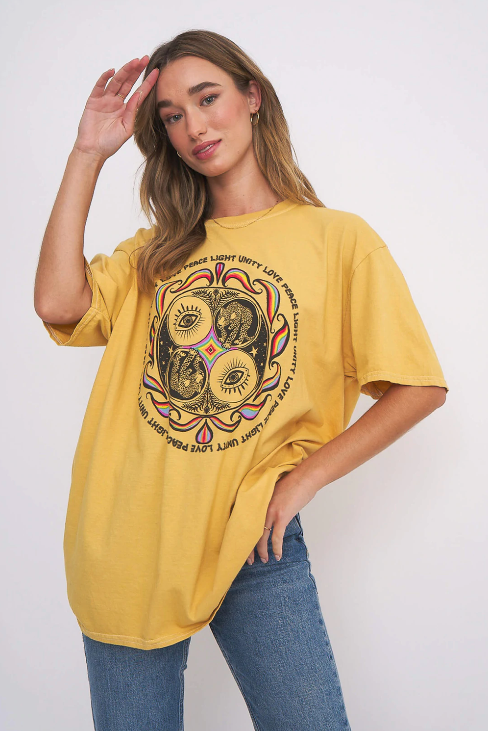 Art Nuevo Medallion Tee