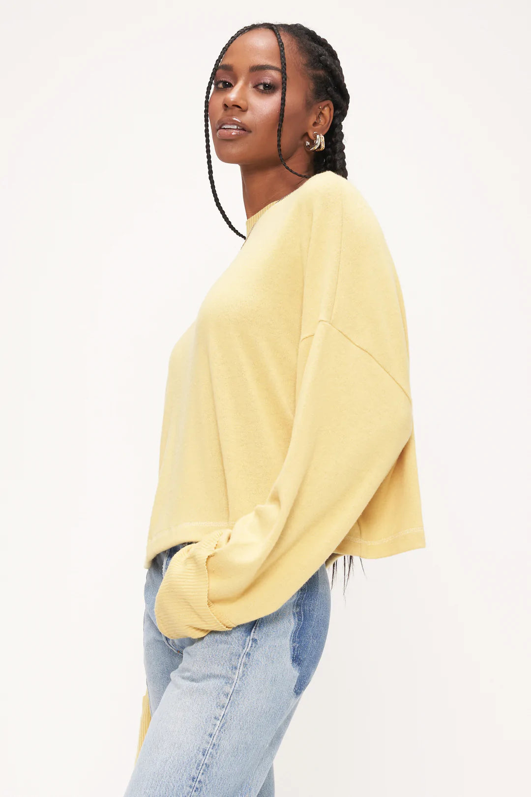 Mirella Cozy Mock Neck