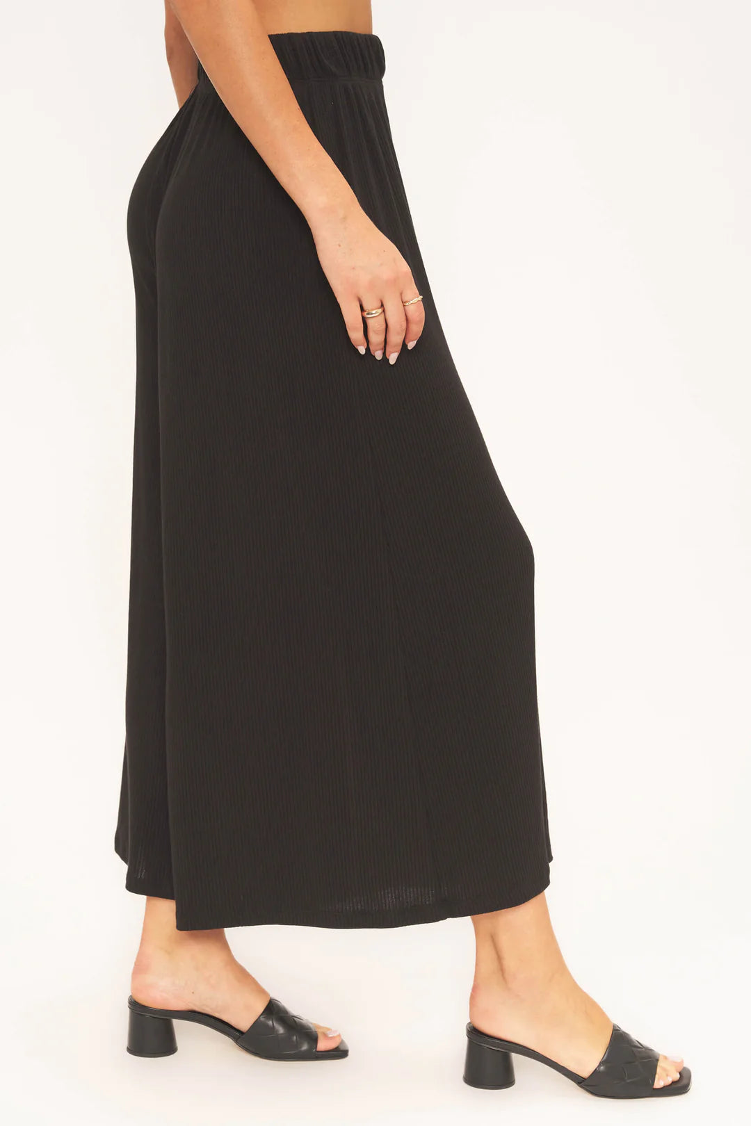 Sully Wide Leg Rib Pant