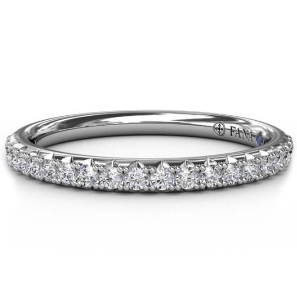 Fana Shared Prong Set 0.40 Carat Round Cut Diamond Wedding Band