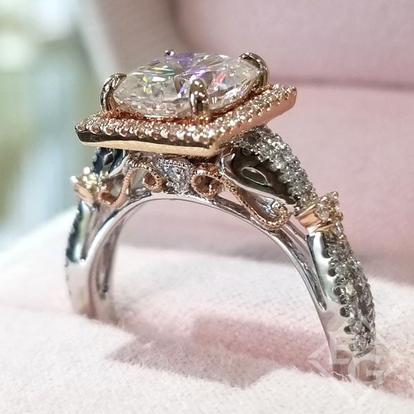Princess-Cut Diamond Halo Engagement Ring | R1060W | Valina Halo Engagement  Rings