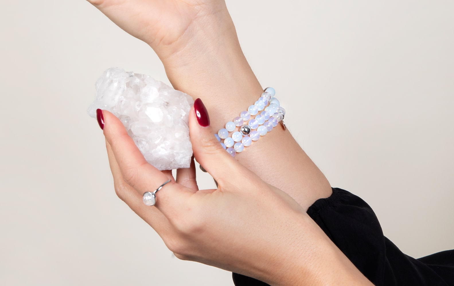 NOGU Raw Moonstone Gemstone Jewelry (Bracelets, Earrings, Necklaces)