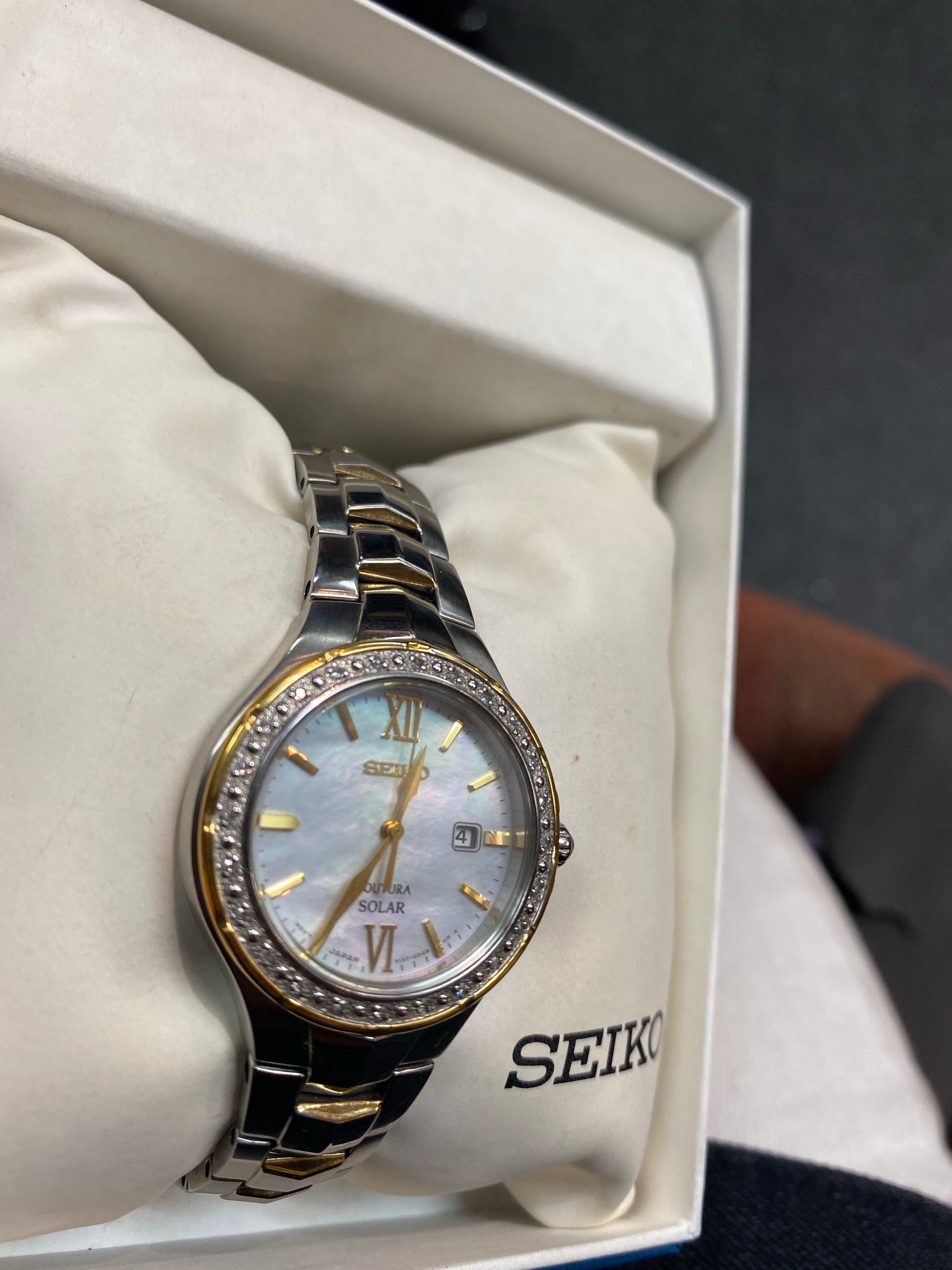 Pre Owned Seiko Coutura Solar Movement MOP Dial Ladies Watch SUT240 –  Custom Framing Gallery