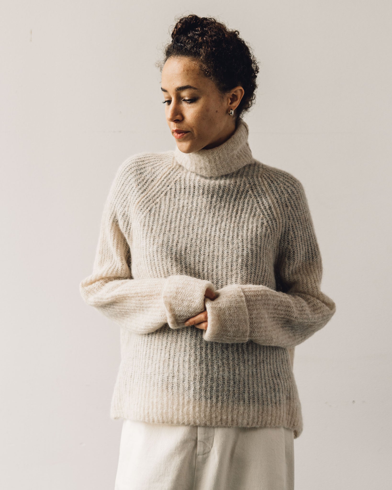 Cordera Soft Alpaca Turtleneck Sweater, Beige | Glasswing