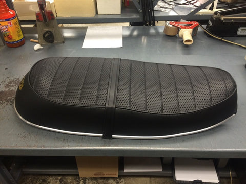 Triumph bonneville single seat conversion