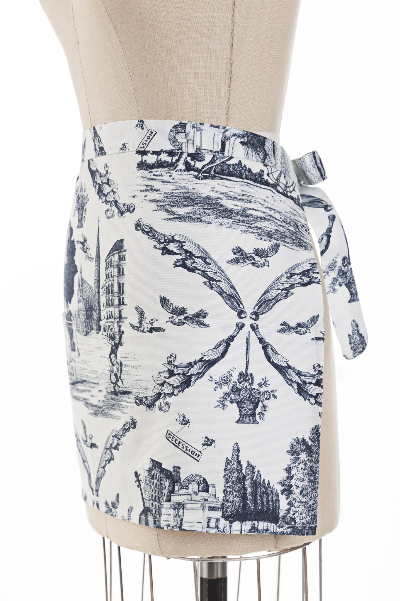 Toile de Vienne Cocktail Apron