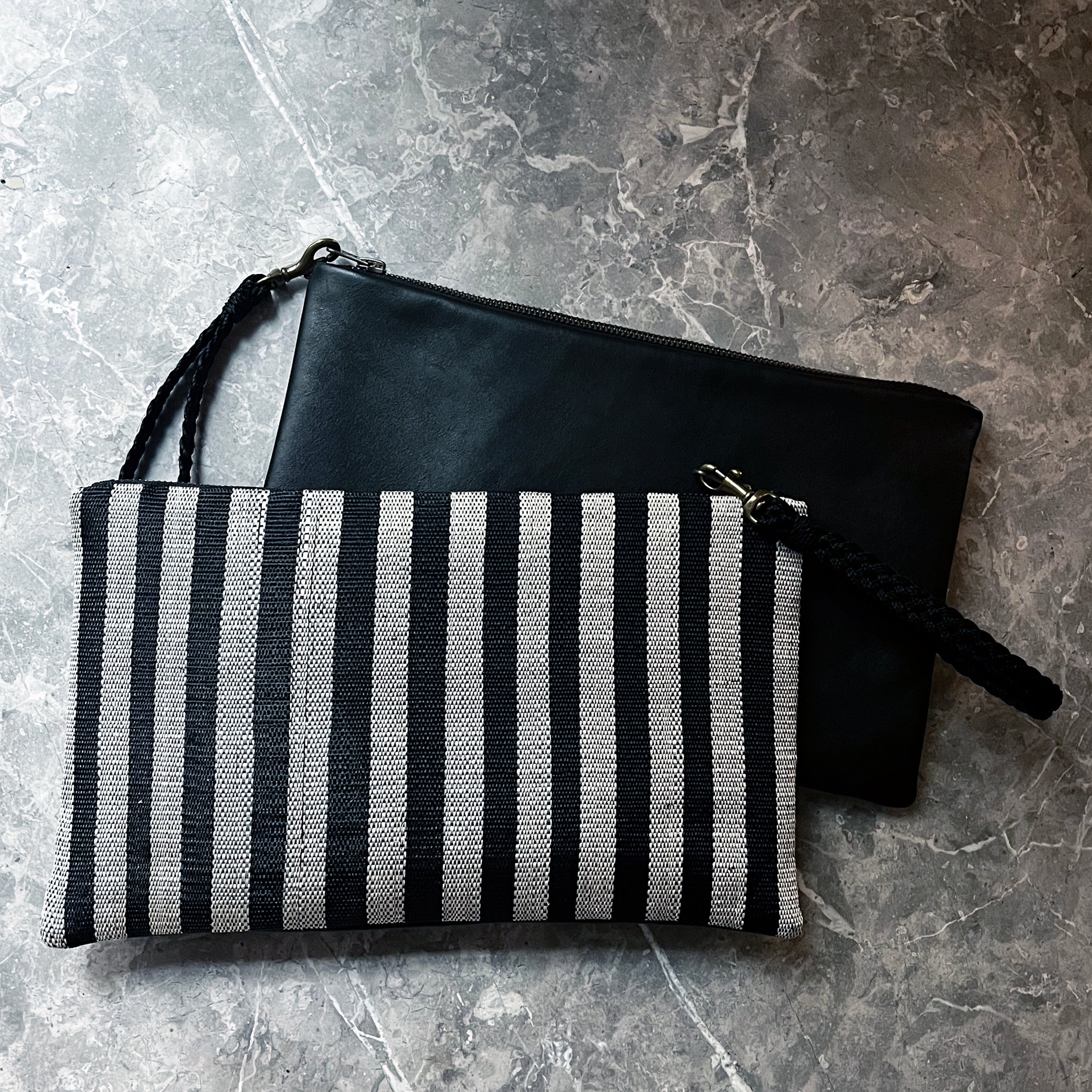 Neue Stripe Clutch