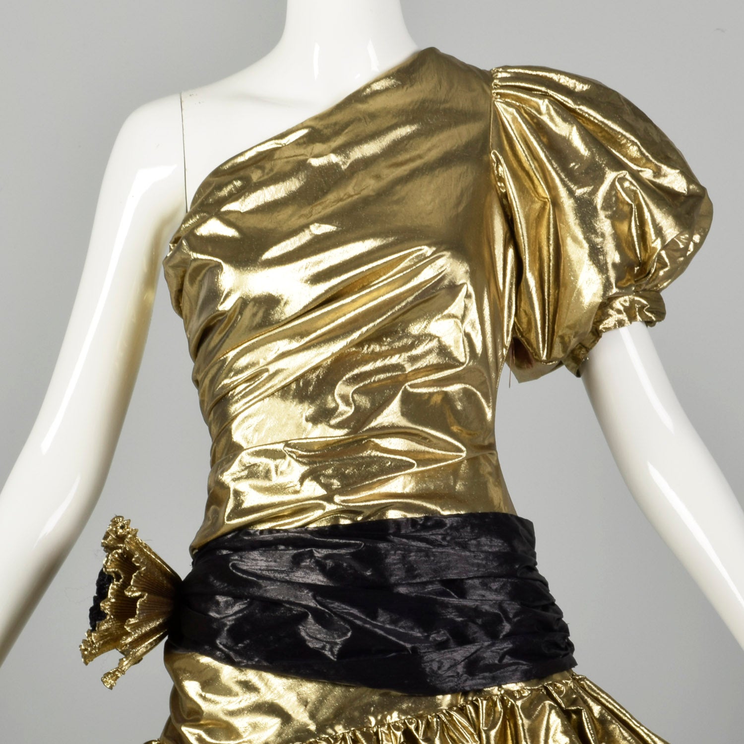 Medium 1980s Gold Lamé Prom Dress Asymmetric Drop Waist – Style & Salvage
