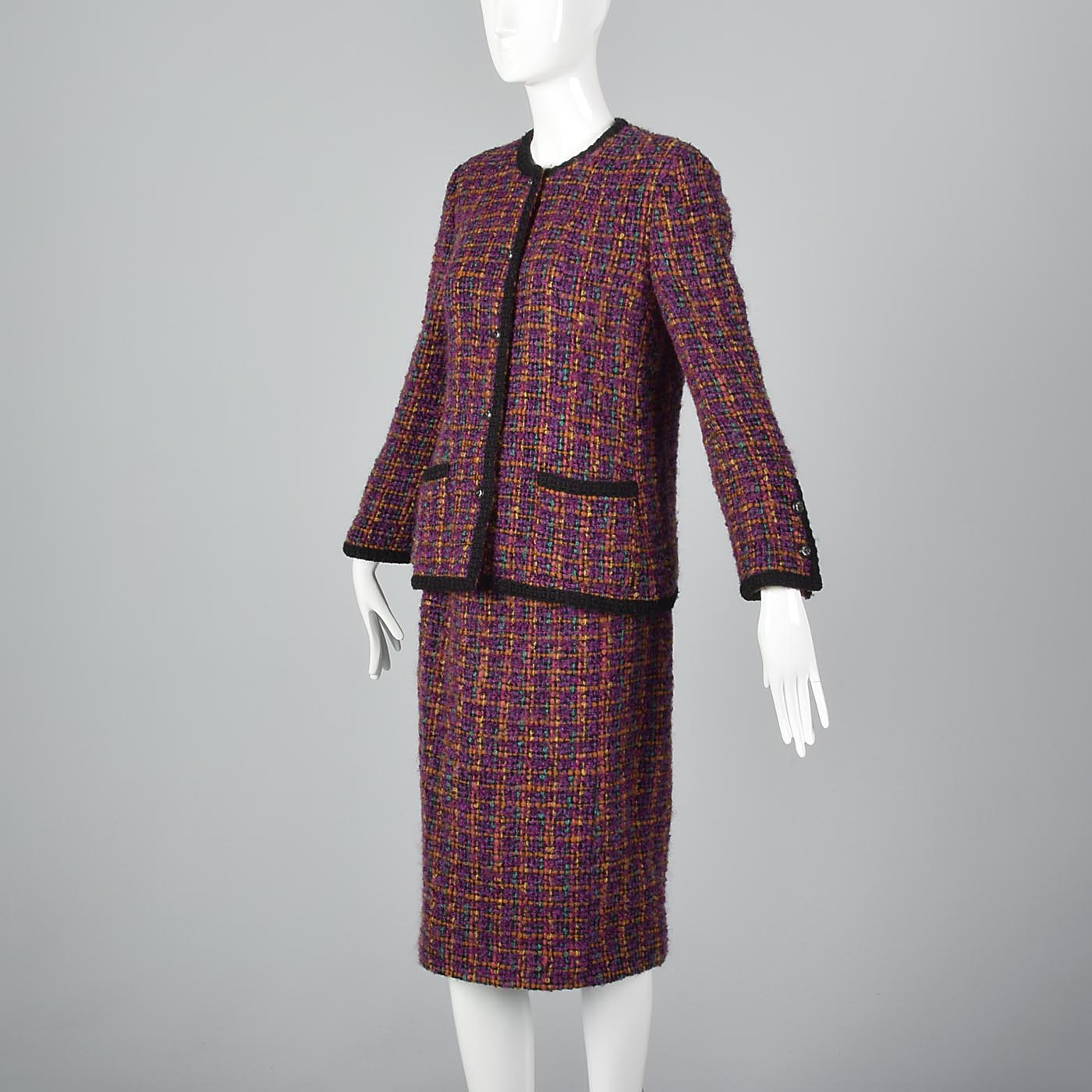 Classic Chanel Pink Tweed Skirt Suit – Style & Salvage