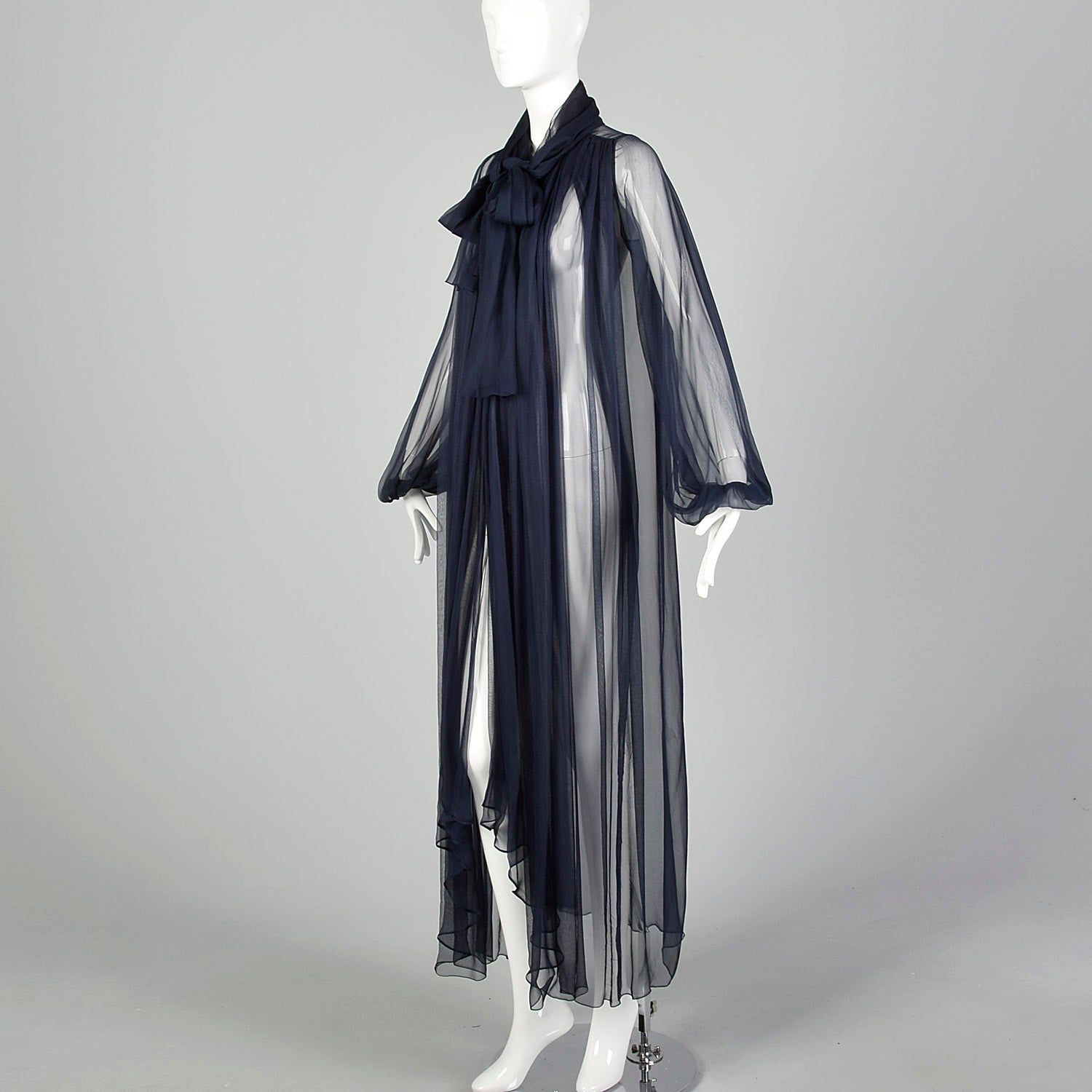 1970s Elegant Silk Chiffon Coat in Navy Blue – Style & Salvage