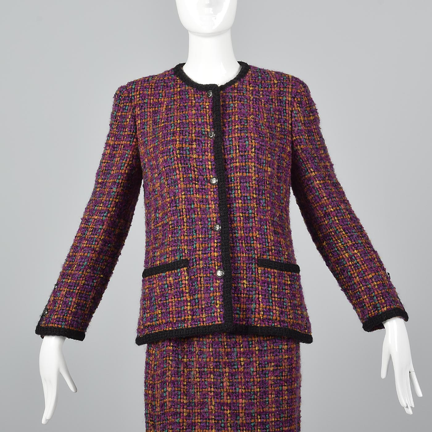Classic Chanel Pink Tweed Skirt Suit – Style & Salvage