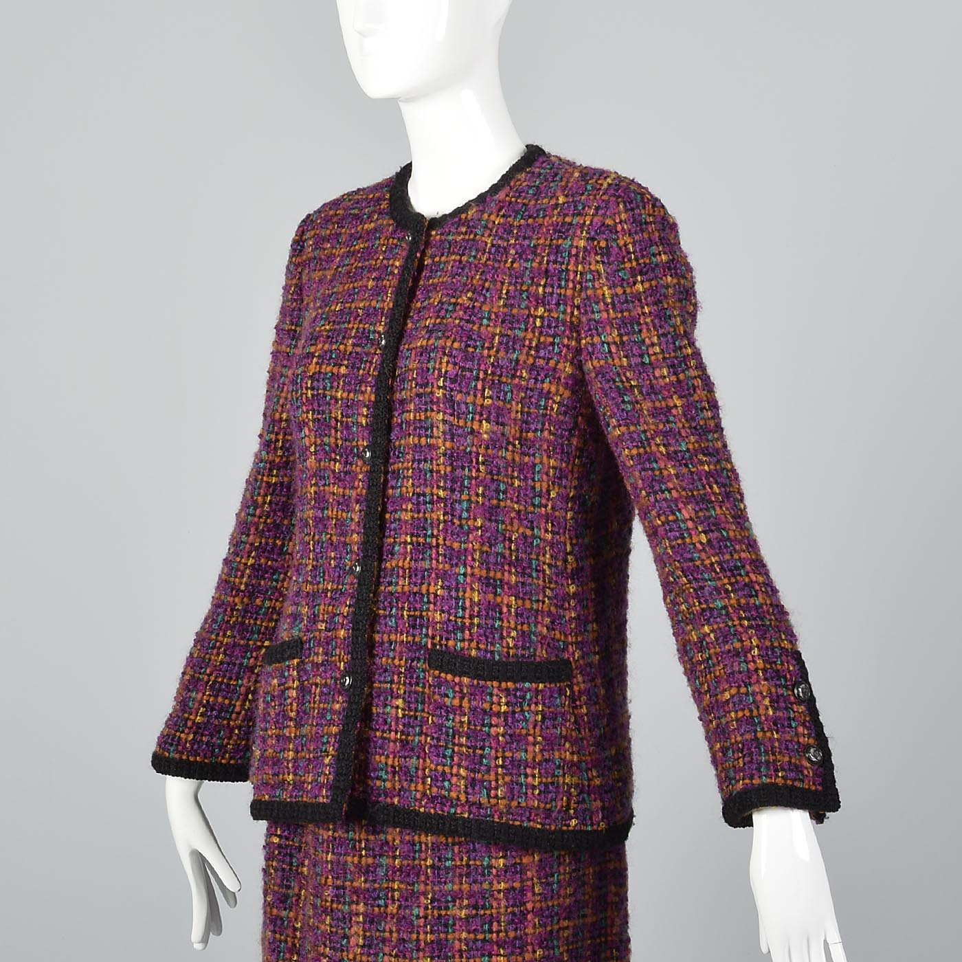 Classic Chanel Pink Tweed Skirt Suit – Style & Salvage