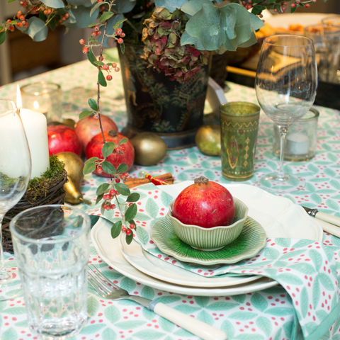 Berry Christmas Tablecloth
