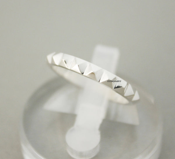 stud ring