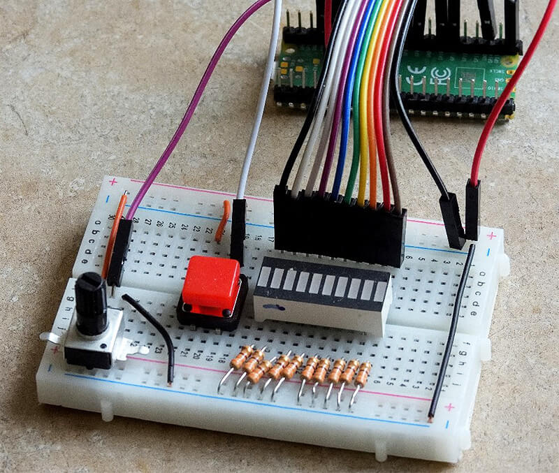 MicroPython Lists example circuit