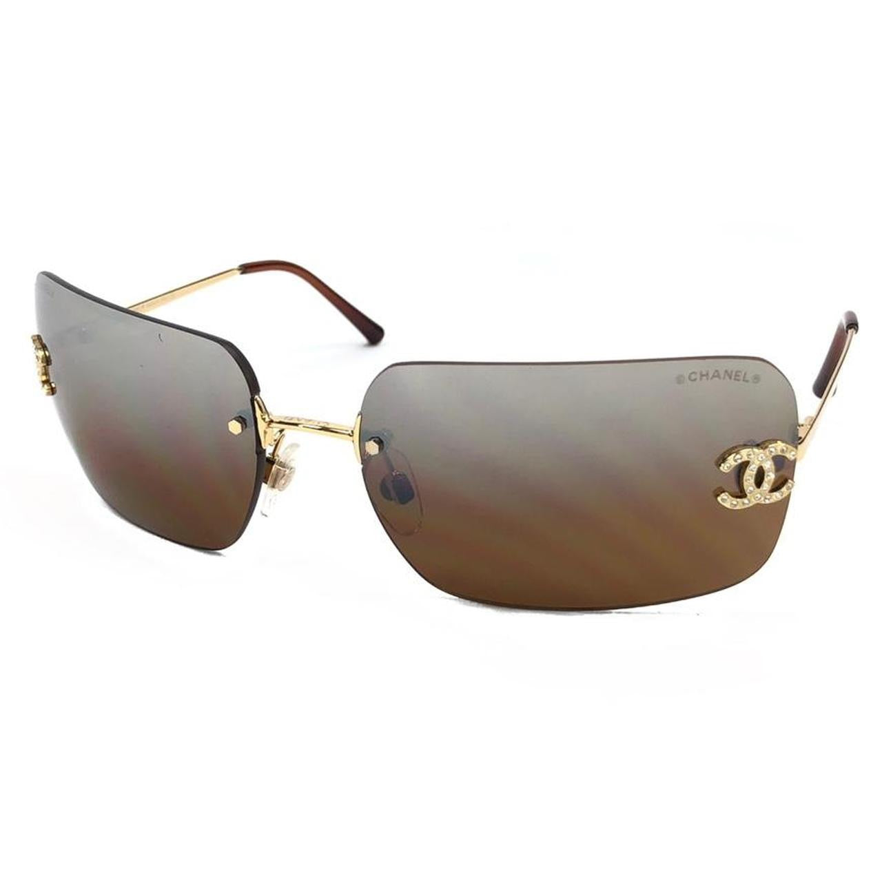 Vintage CHANEL Sunglasses CC in Gilt Metal and black acetate  VALOIS  VINTAGE PARIS