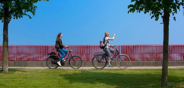 Community building at Le Velo Victoria - Cycling in Holland Corne Bastiaansen