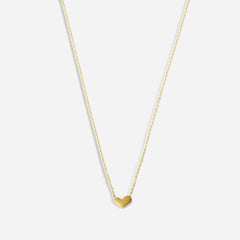 Marcela necklace. Gold necklace with dainty heart pendant