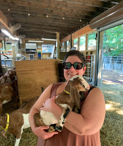 Laurel Hill Farm : Julia & A Goat