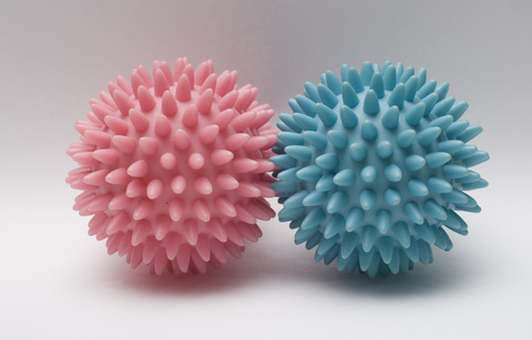 Use the dryer ball for the drying process