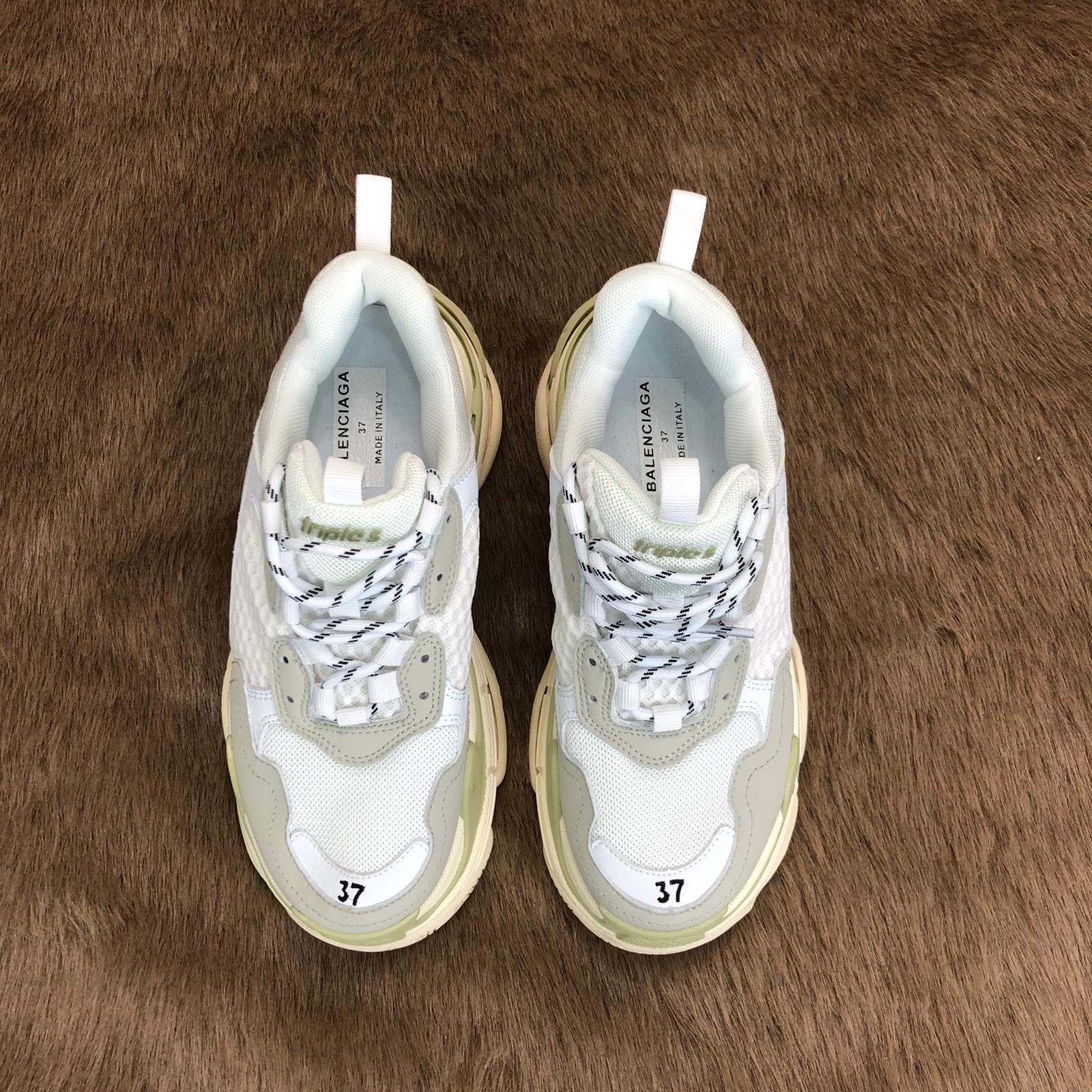 balenciaga triple s size 34