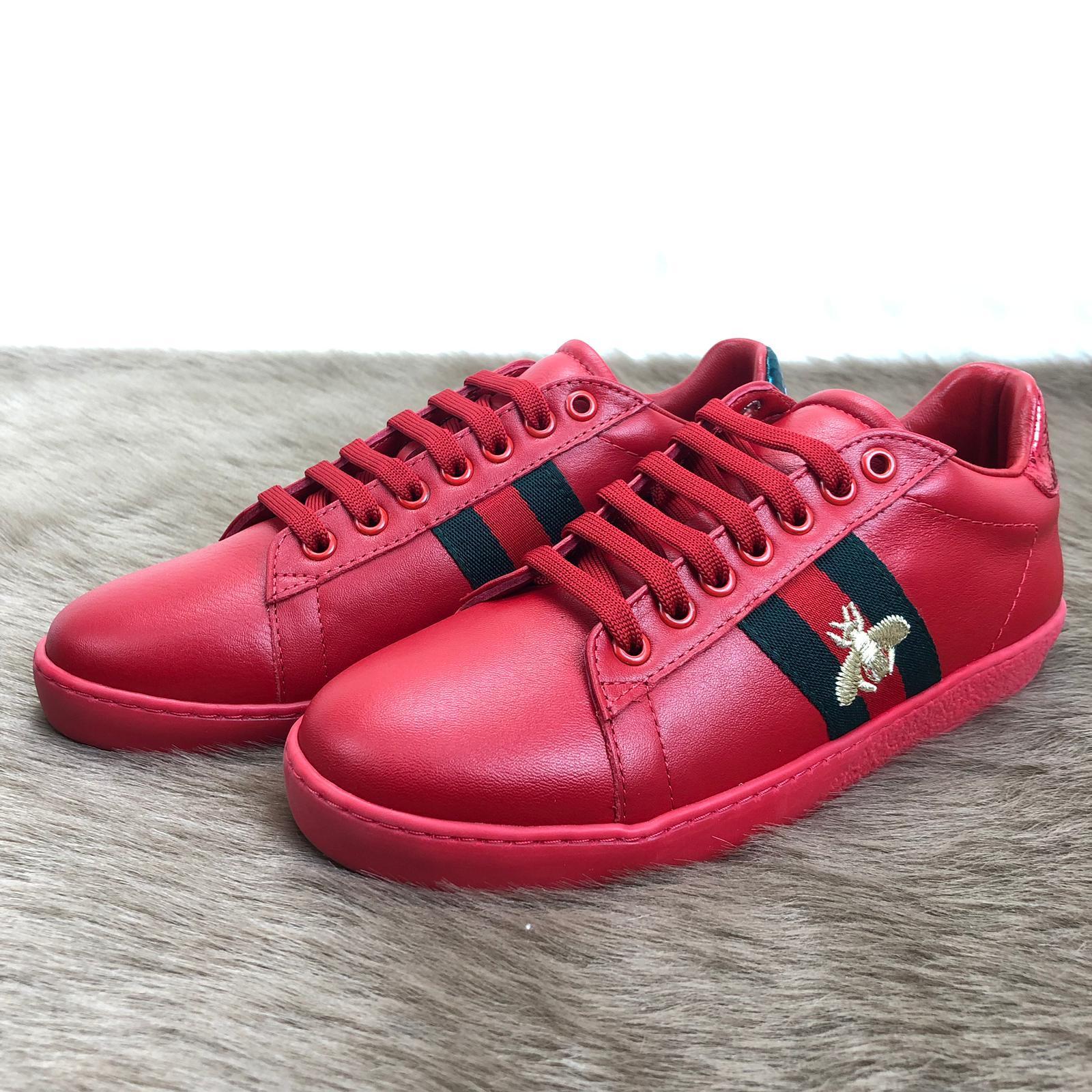 red gucci bee sneakers
