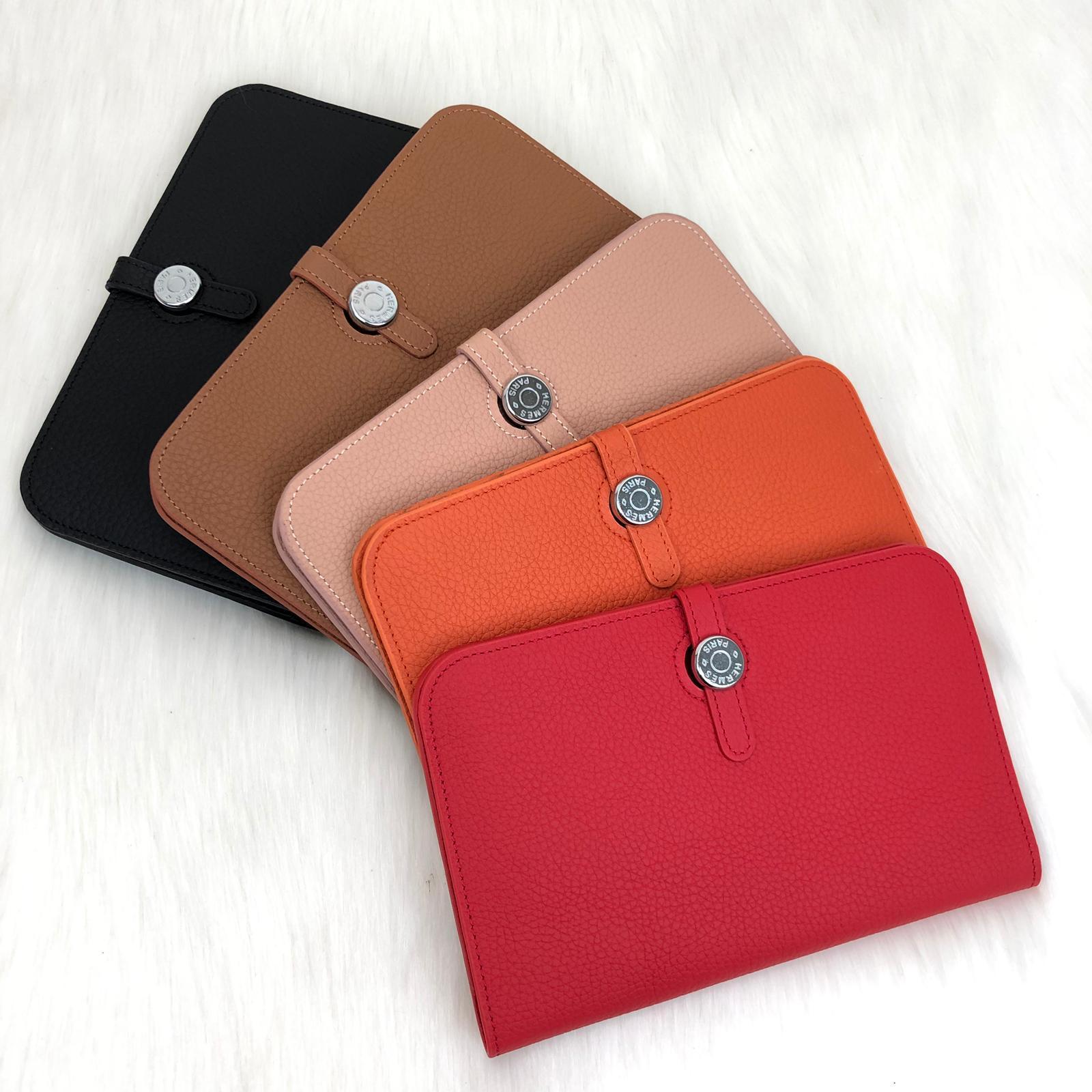 hermes phone wallet