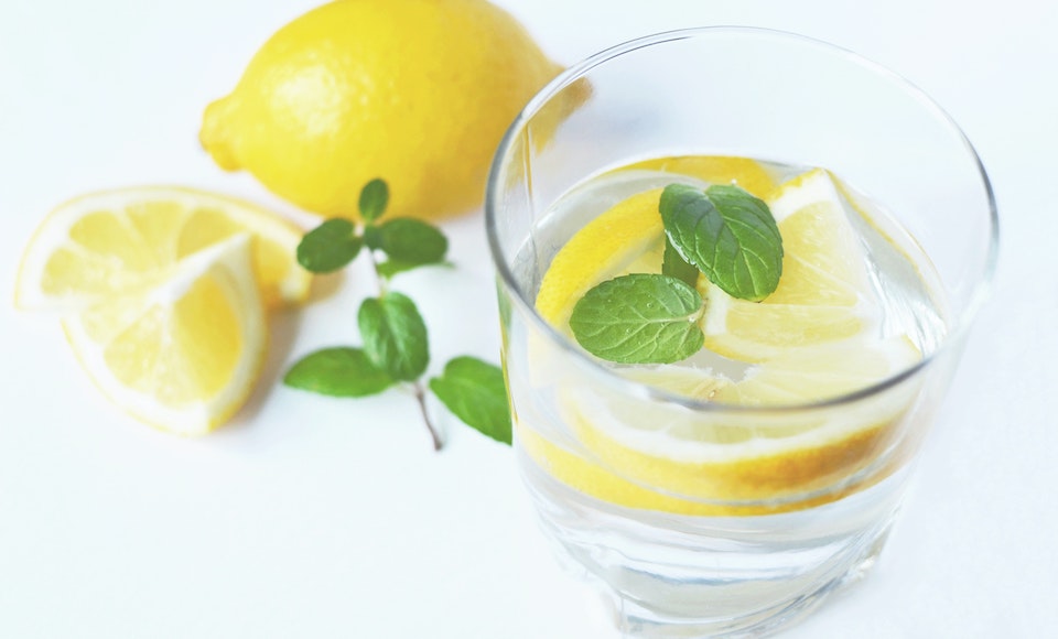 lemon water digestion