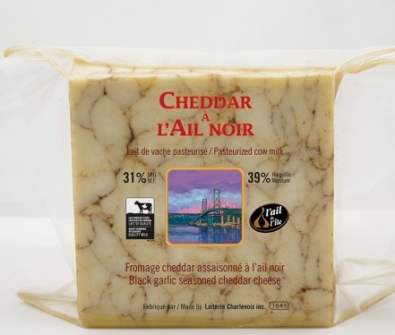 Laiterie de Charlevoix - Cheddar Black Garlic - (150g - 175g)