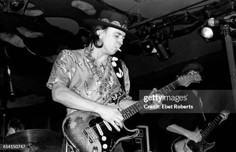 stevie ray vaughan playing guitar