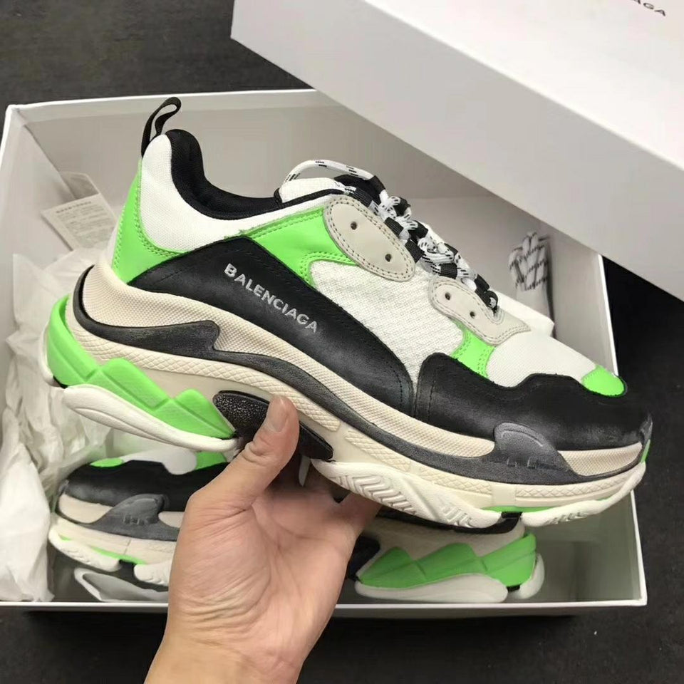 balenciaga triple s enfant