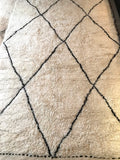 Moroccan BENI OUARAIN rug BO178 - 273 x 172 cm/ 9 x 5.6 FT