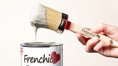Lue miten säilytät maalin Frenchic Blogeista.