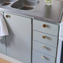 Painting an old kitchen can be done with Frenchic paints.