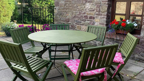 Painting garden furniture with Frenchic paints.