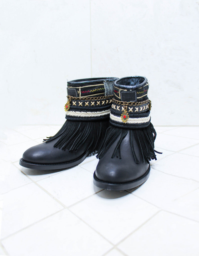bodem Vergelden gloeilamp EMONK IBIZA Luxury Custom Made Boho Boots in Black | SIZE 40 – SWANK