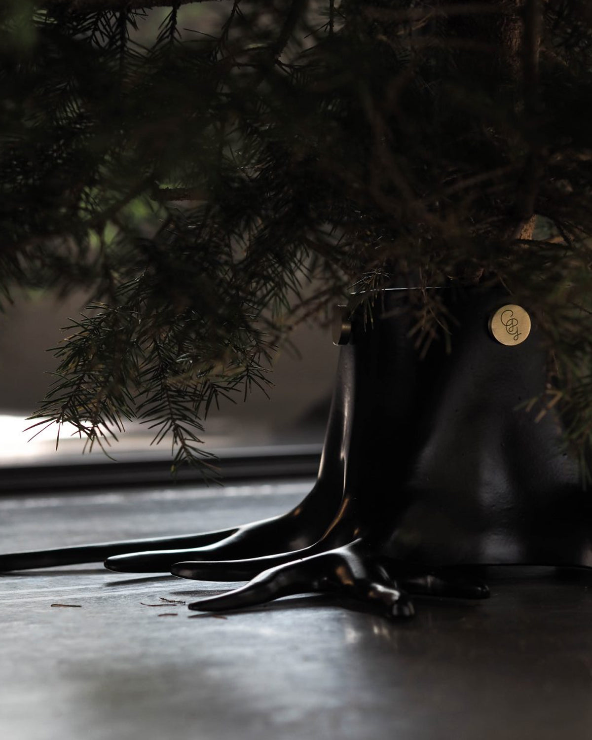 Christmas Tree Stand ROOT Black Matte