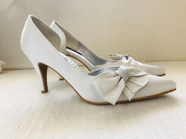 bridal shoes size 3