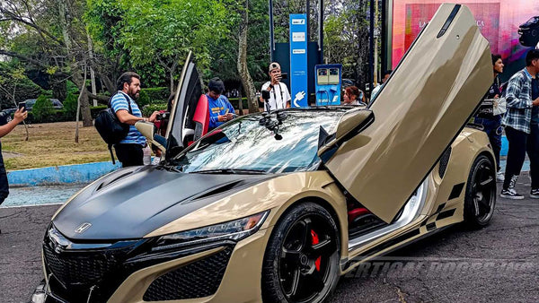 @juanbertheau Acura NSX from Mexico with lambo doors conversion kit by Vertical Doors, Inc. 