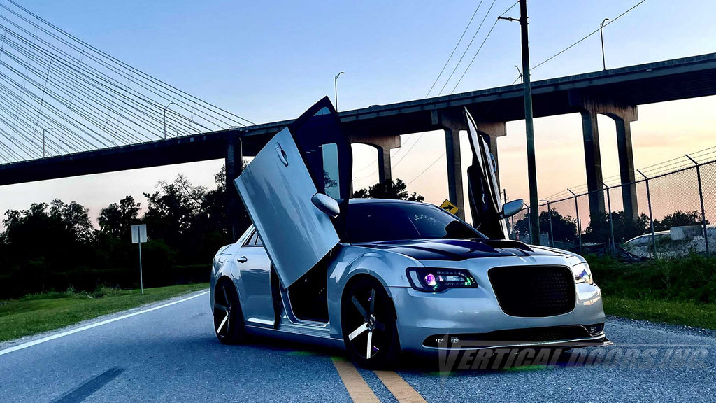 Check out Angela’s @raven300s 2019 Chrysler 300s from Jacksonville FL, showing off Lambo Doors Conversion kit by Vertical Doors, Inc.