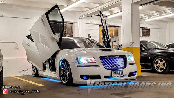 Jamie's Chrysler 300 featuring Front and Rear Vertical Lambo Doors from Vertical Doors, Inc. 