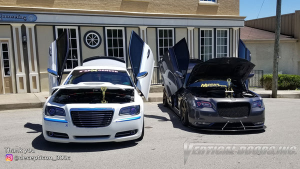 Joey's @decepticon_300c Chrysler 300 from Tennessee featuring Vertical Lambo Doors Conversion Kit from Vertical Doors, Inc.
