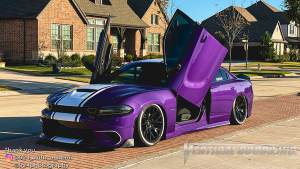 @924_with_a_hemi Dodge Charger from Texas featuring Vertical Lambo Doors Conversion Kit from Vertical Doors, Inc.