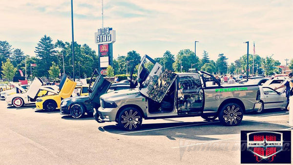 Check out @geta_maryjane Dodge Challenger from Ohio featuring Vertical Doors, Inc. door conversion kit. AKA "Lambo Doors"