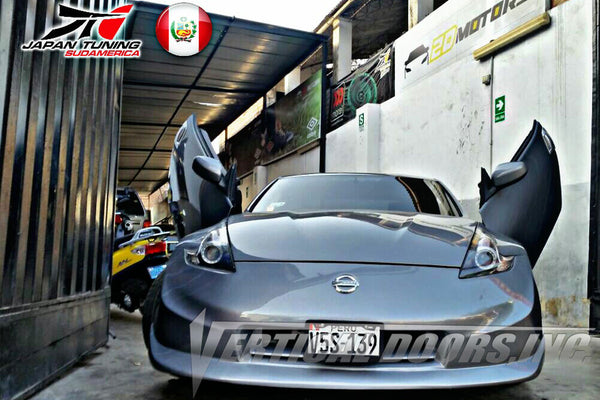 JAPAN TUNING SUDAMERICA PE | YouTube Channel | Installation on Nissan 370Z of a Vertical Doors, Inc., vertical lambo doors conversion kit.