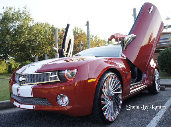 Installer | Crazy Custom Auto | Memphis, TN | Chevrolet Camaro 5th Gen featuring Verical Doors, Inc. vertical lambo doors conversion kit.