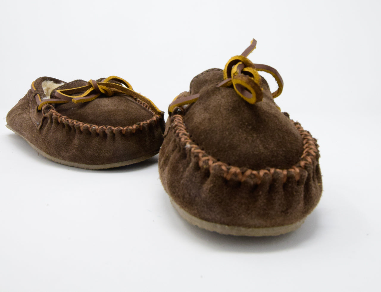 minnetonka moccasins women's slippers