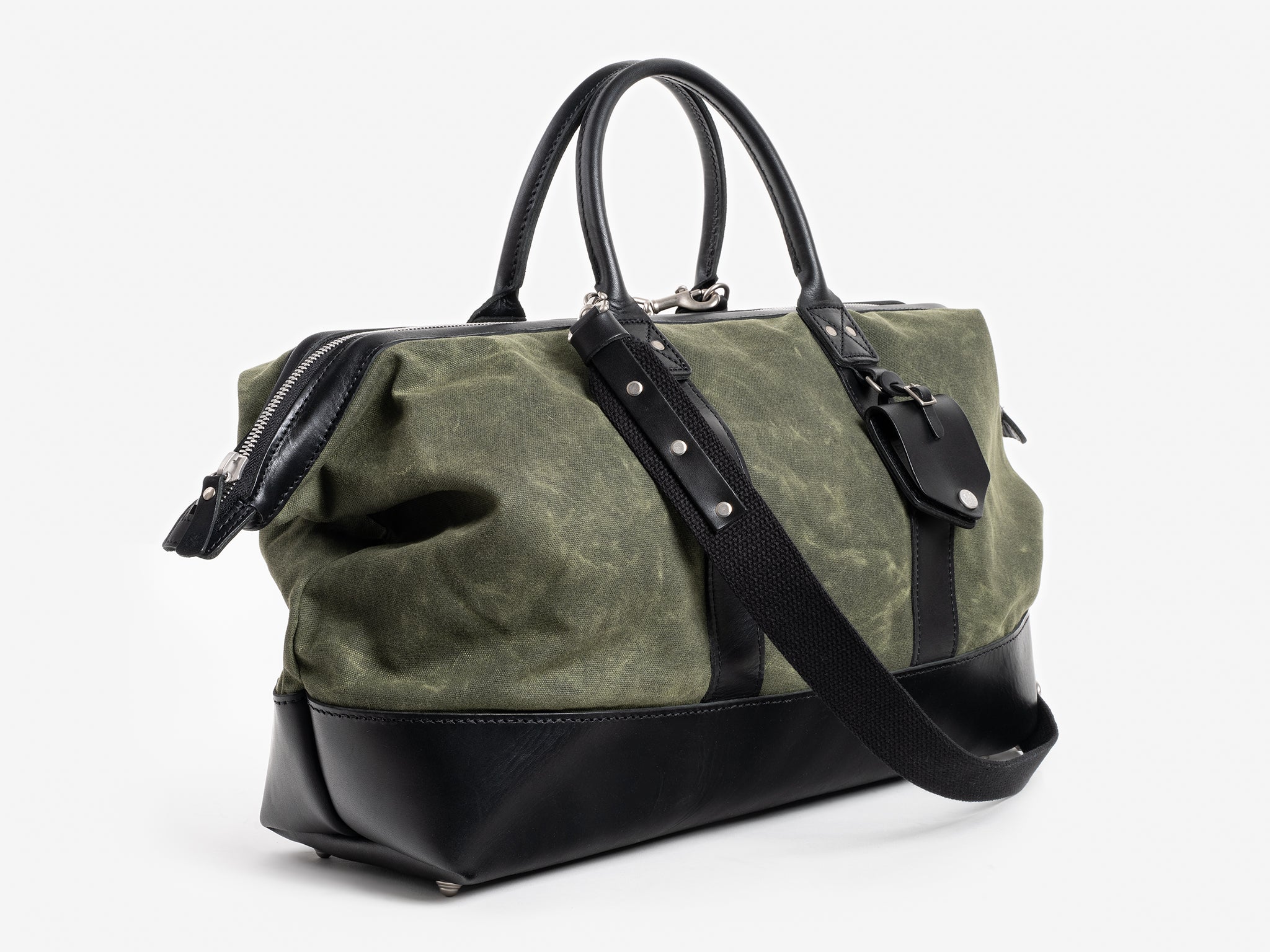 Apologies to My Dated Carryall Bag—This Classic Style Is Now Reigning  Supreme
